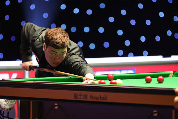 的沉着冷静 的沉着冷静