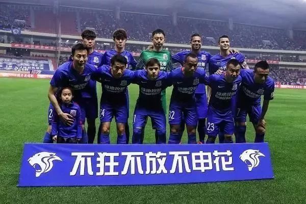 后腰封锁内 后腰封锁内